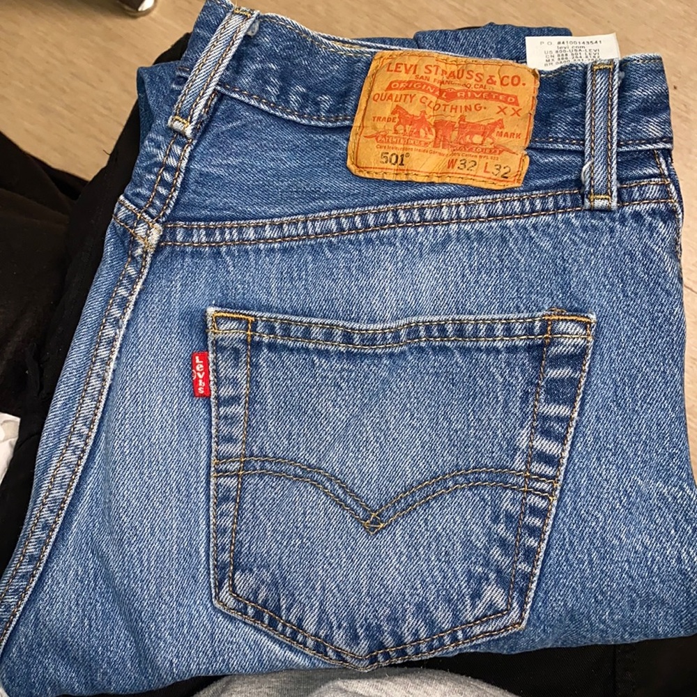 Levi’s 501 straight leg